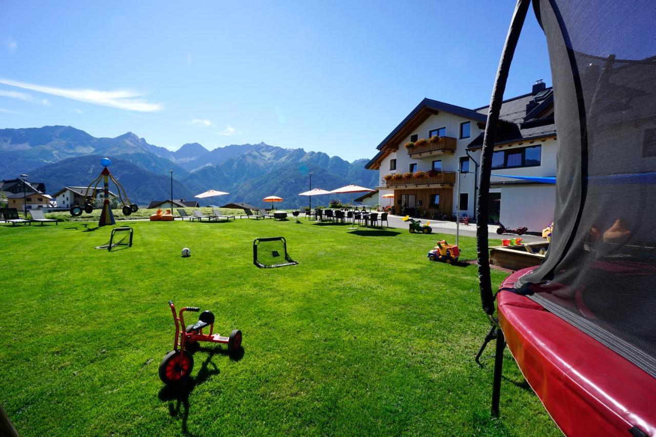 Apart-Hotel Alpinsonnenresidenz Фісс Екстер'єр фото