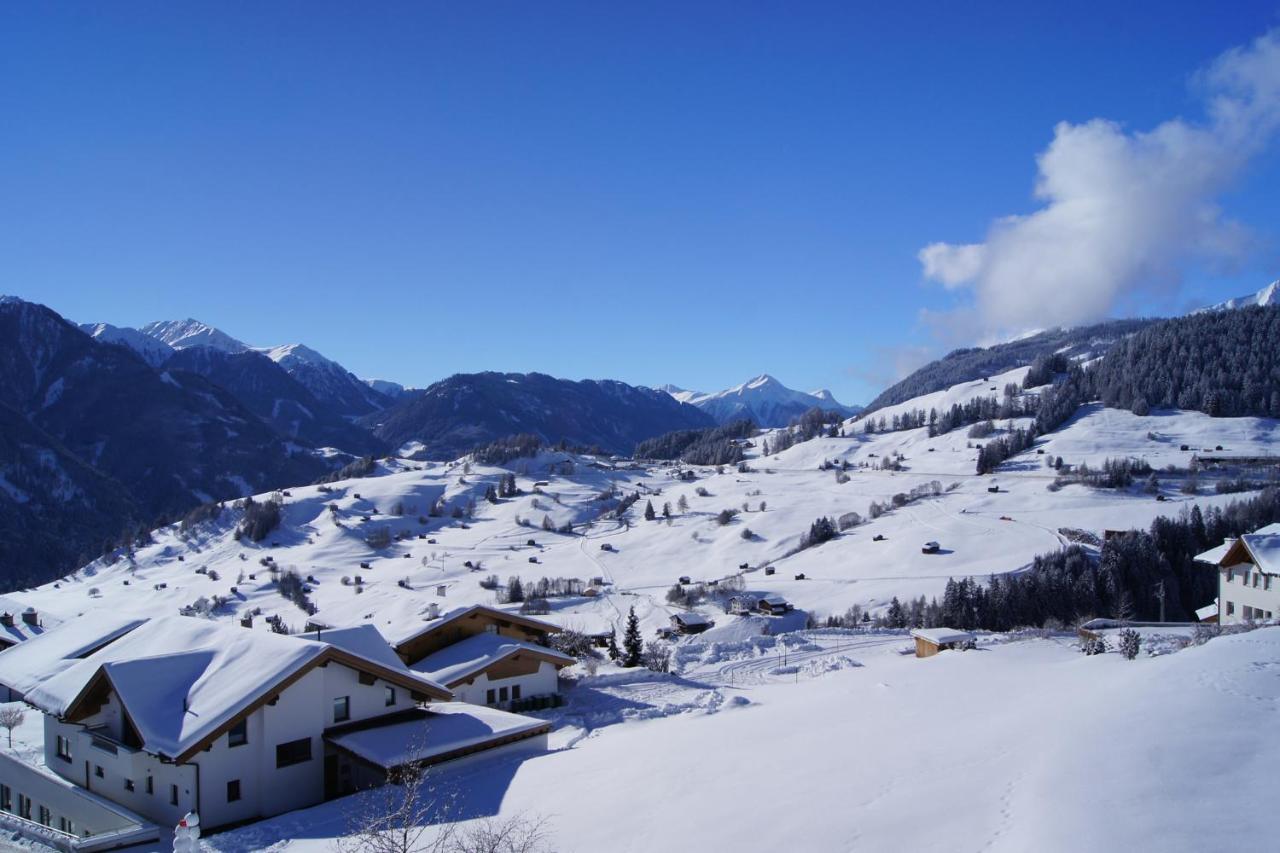 Apart-Hotel Alpinsonnenresidenz Фісс Екстер'єр фото
